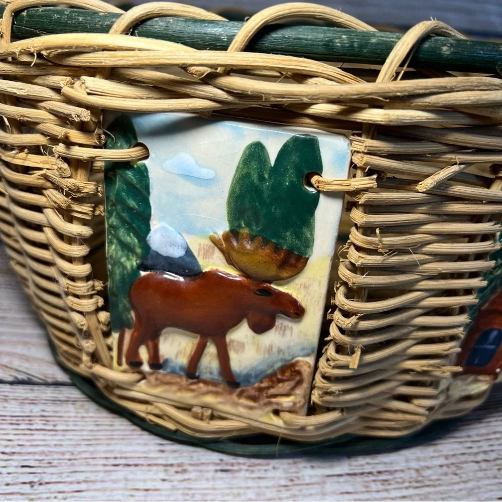 Vintage Large Oval Wicker Basket‎ Ceramic Moose & Cabin Tile Decorations Cottage